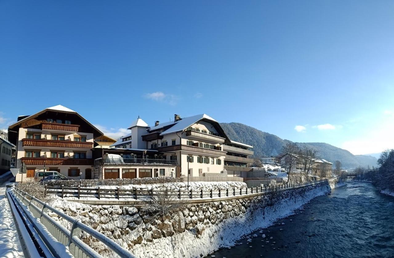 River Hotel Post 崔聂斯 外观 照片