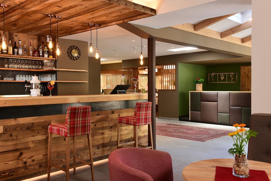 River Hotel Post 崔聂斯 外观 照片
