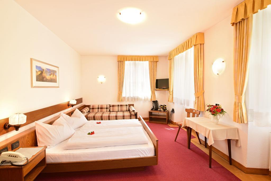 River Hotel Post 崔聂斯 外观 照片