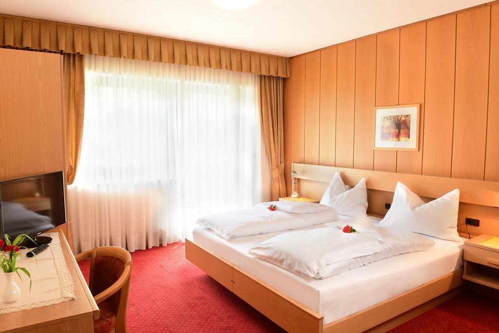 River Hotel Post 崔聂斯 外观 照片